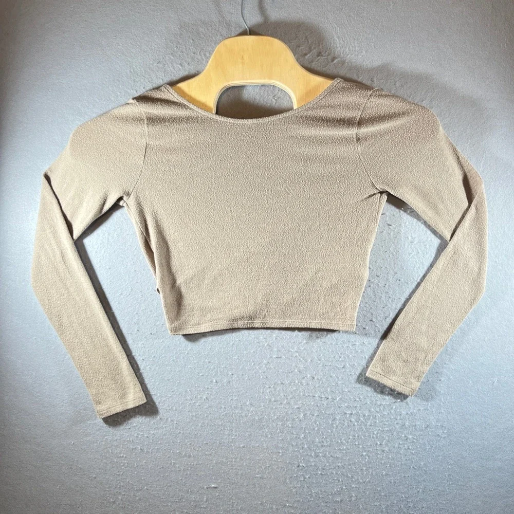 979 | Alo Yoga Alosoft Serenity Wrap Crossover Crop Top Tan Women Small